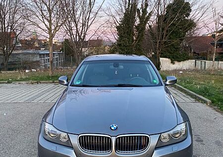 BMW 330d -