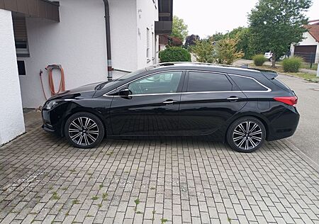 Hyundai i40 1.7 CRDi 104kW blue Premium DCT Premium