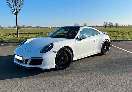 Porsche 991 .2 Carrera 4 GTS Coupé, Topausstattung!