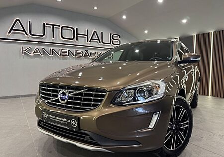 Volvo XC 60 XC60 Summum AWD*NAVI*LEDER*BI XENON*