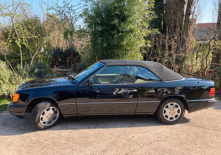 Mercedes-Benz CE 300 24V