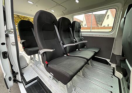 VW Crafter Volkswagen 2,0 TDI 9 SITZER KLIMAAUTOMATIK 1.HAND