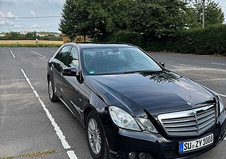 Mercedes-Benz E 220 CDI BlueEFFICIENCY -