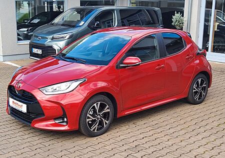 Toyota Yaris 1,5 Hybr. "Teamplayer" mit Comfort+Technik