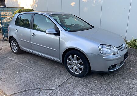 VW Golf Volkswagen V Lim. Tour Automatik Klima+ Schiebed 1. Hd