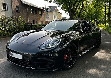 Porsche Panamera GTS | Approved + Checkheft | VollAust.