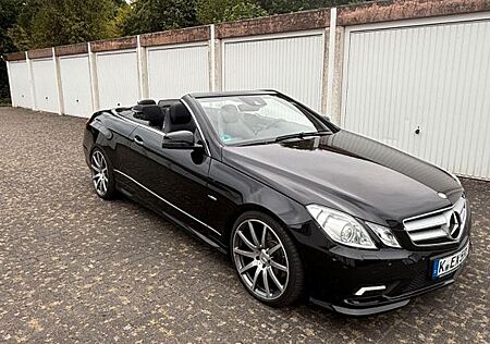 Mercedes-Benz E 350 Cabriolet CGI BlueEFF. AVANTGARD...