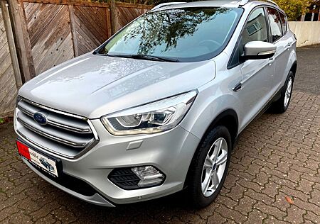 Ford Kuga Titanium°Navigation°Parkass.°