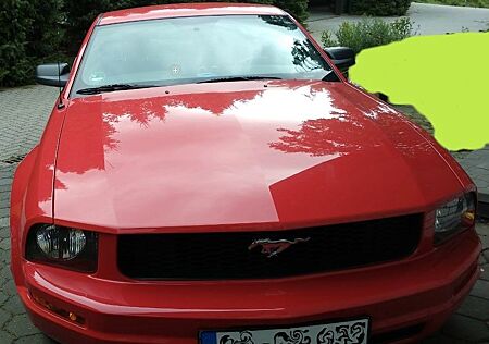 Ford Mustang | Schalter | Feuerrot |Traumauto