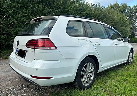 VW Golf Volkswagen 1.6 TDI DSG Automatik Kombi Anhängerkupplun
