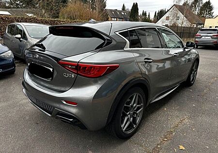 Infiniti Q30 Q30S GLA 2.2d 4x4 Sport City Black Tausche auch