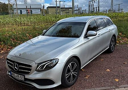 Mercedes-Benz E 220 gebraucht kaufen Mercedes-Benz E 220 E220 d T-Modell