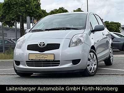 Toyota Yaris Sol 1.3 LTR*KLIMA*AHK*SCHECKHEFT GEPFLEGT