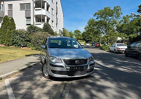 VW Touran Volkswagen 1.4 TSI .7 Sitze. TÜV Neu. Klimatronic