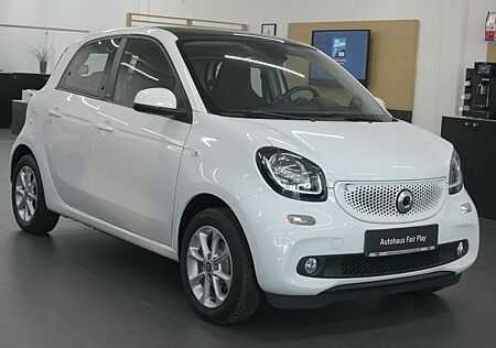 Smart ForFour Passion NAVI/SHZ/PDC/PANO/U-FREI/TOP
