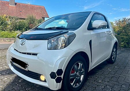 Toyota iQ 1,0-l-VVT-i Multidrive -