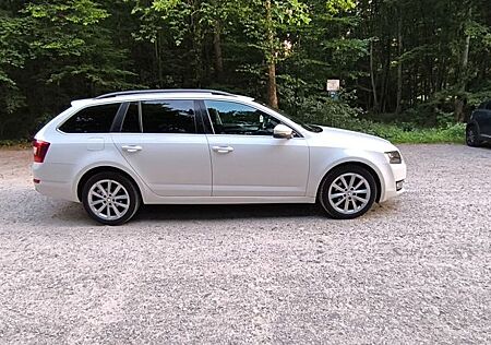 Skoda Octavia 1.4 TSI Style Combi Style