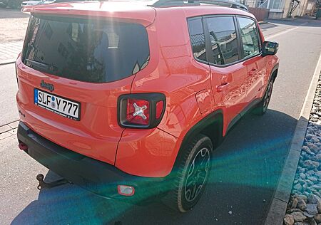 Jeep Renegade 2.0 MultiJet 125kW Trailhawk Allrad...