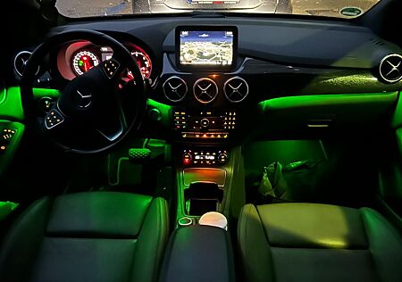 Mercedes-Benz B 220 d DCT -