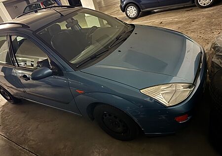 Ford Focus 1.8 Ambiente Ambiente