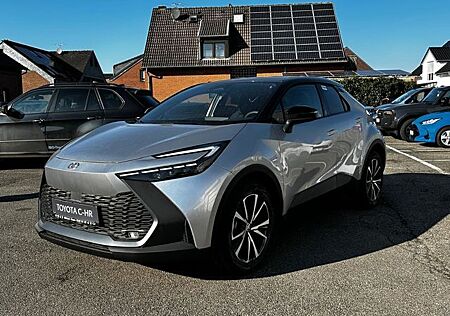 Toyota C-HR 2.0 Plug-In Hybrid 2x4 NG Team Deutschland,