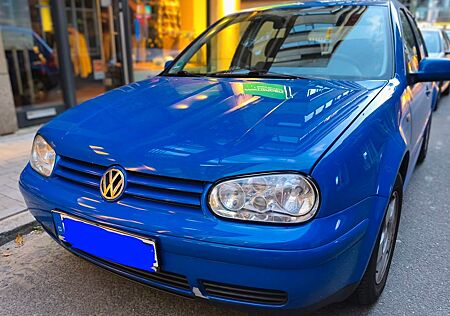 VW Golf gebraucht kaufen VW Golf Volkswagen 4 -1.6 Benzin, 101 PS, neuer TÜV 2 Jahre