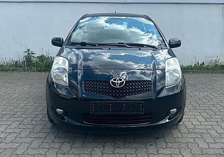 Toyota Yaris Team