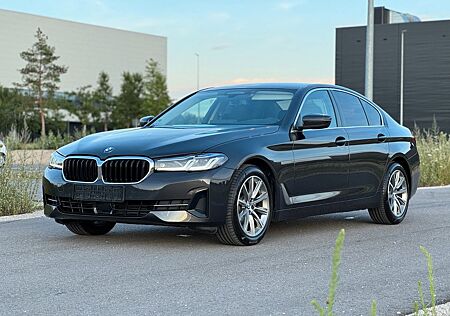 BMW 520d xDrive Laser Keyless HeadUp 4xKlima ACC