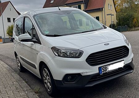 Ford Transit Courier EZ 2019, Bordcomputer, gepflegt