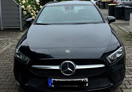 Mercedes-Benz A 180 d DCT -