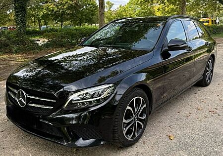 Mercedes-Benz C 220 C-Klasse W205 T-Modell 220d Night-Paket