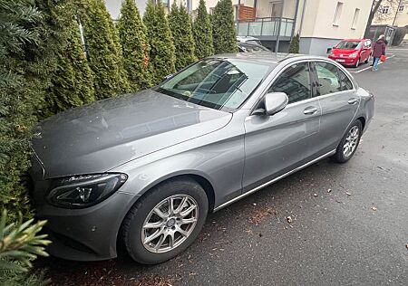 Mercedes-Benz C 200 AVANTG. Automatik RENTNERFAHRZEUG