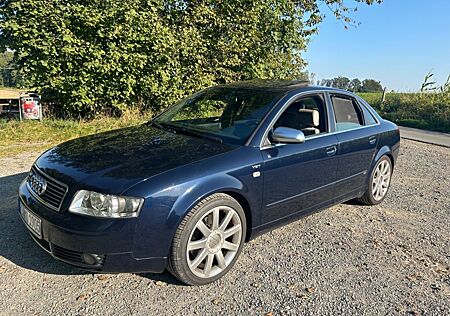 Audi A4 S-LINE 2.5TDI BOSE - SOLAR - 8x 18Zoll