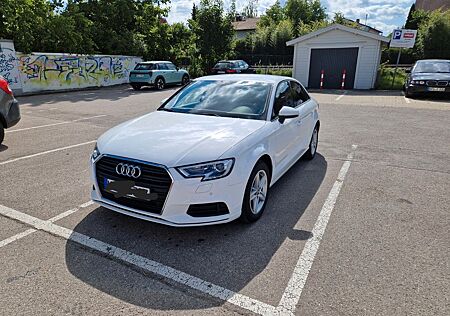 Audi A3 35 TFSI advanced Limousine