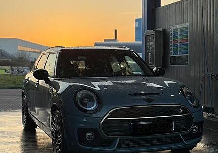 Mini Cooper S Clubman Cooper S Untold Edition Aut...