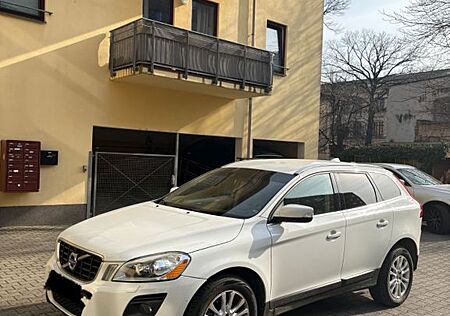 Volvo XC 60 XC60 2.4D AWD Geartronic -