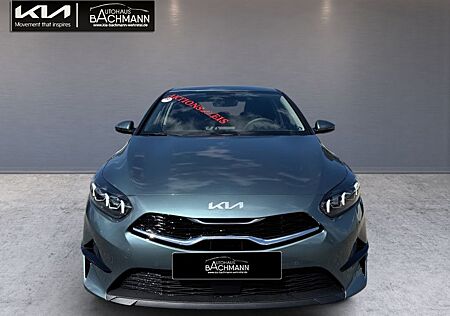 Kia Cee'd Ceed 1.5 T-GDI Ultimate Bluetooth Navi LED Klima