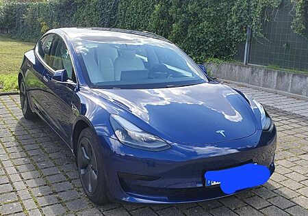 Tesla Model 3 Standard-Reichweite Plus - Hinterrad...