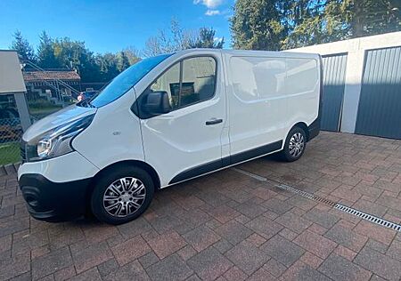 Renault Trafic AHK, Kamera, Keyless Go, Scheckheft.