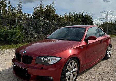 BMW 125i Coupé E82 M-Paket Schiebedach Sitzheizung