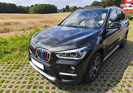 BMW X1 xDrive25i Sport Line Steptronic Sport Line