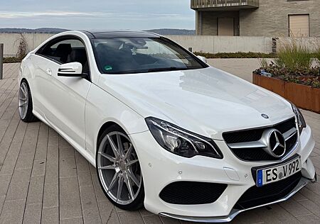 Mercedes-Benz E 200 AMG, Scheckheft, CarPlay,..