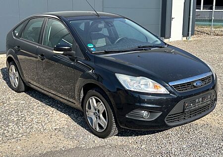 Ford Focus Lim. Style + KLIMAAUT. SHZ