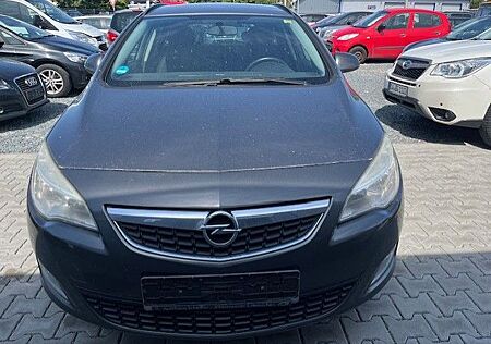 Opel Astra J Sports Tourer Design Edition