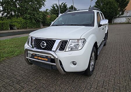 Nissan Navara Pickup Schiebed. V6 AHK 3,5 t R.Kam
