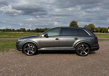 Audi Q7 50 TDI quattro tiptronic S line S line