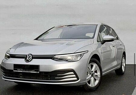 VW Golf Volkswagen 1.5 TSI 96kW Life Navi LED ACC Kamera Klima