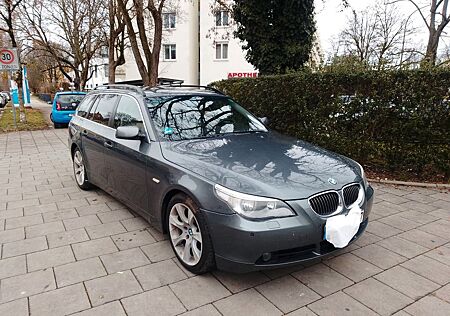 BMW 525i touring -