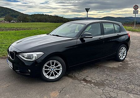 BMW 116d EfficientDynamics Edit. Urban Line Urba...