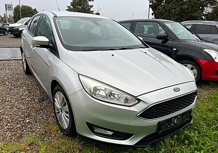Ford Focus Lim. 1.5tdci 88KW Euro6 Automatik PDC Navi